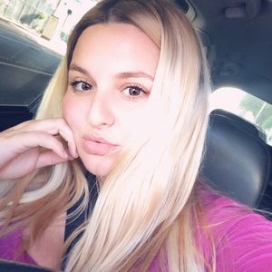 Meet your Posher, Alondra